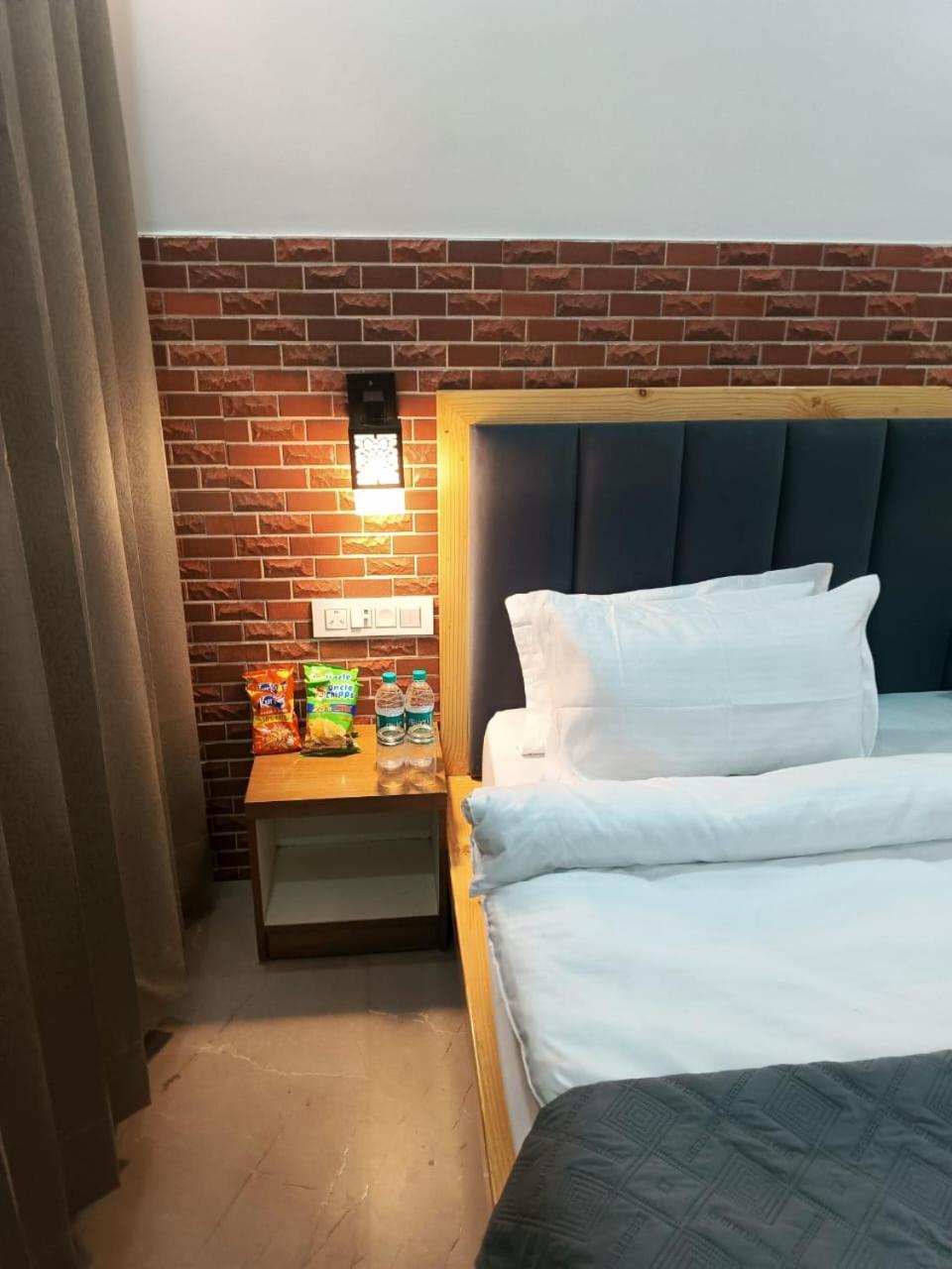 Red Roof Inn ラムナガル エクステリア 写真