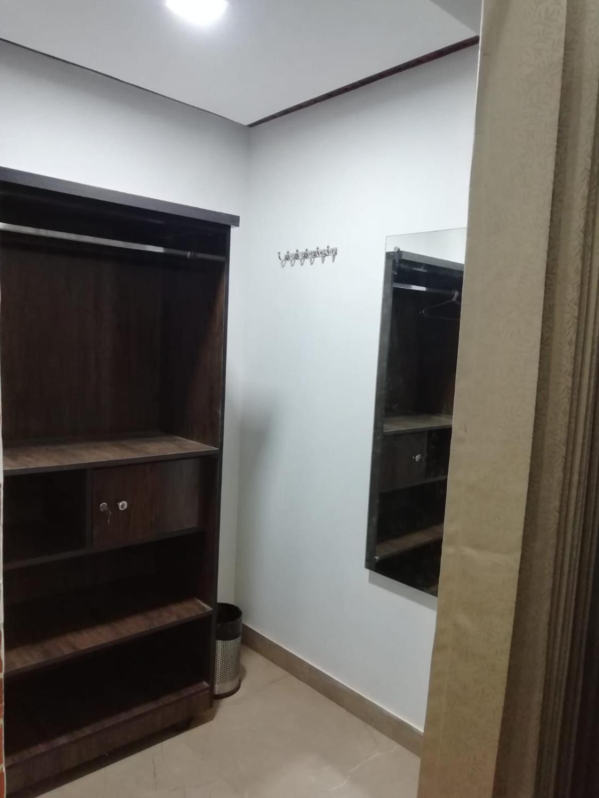 Red Roof Inn ラムナガル エクステリア 写真