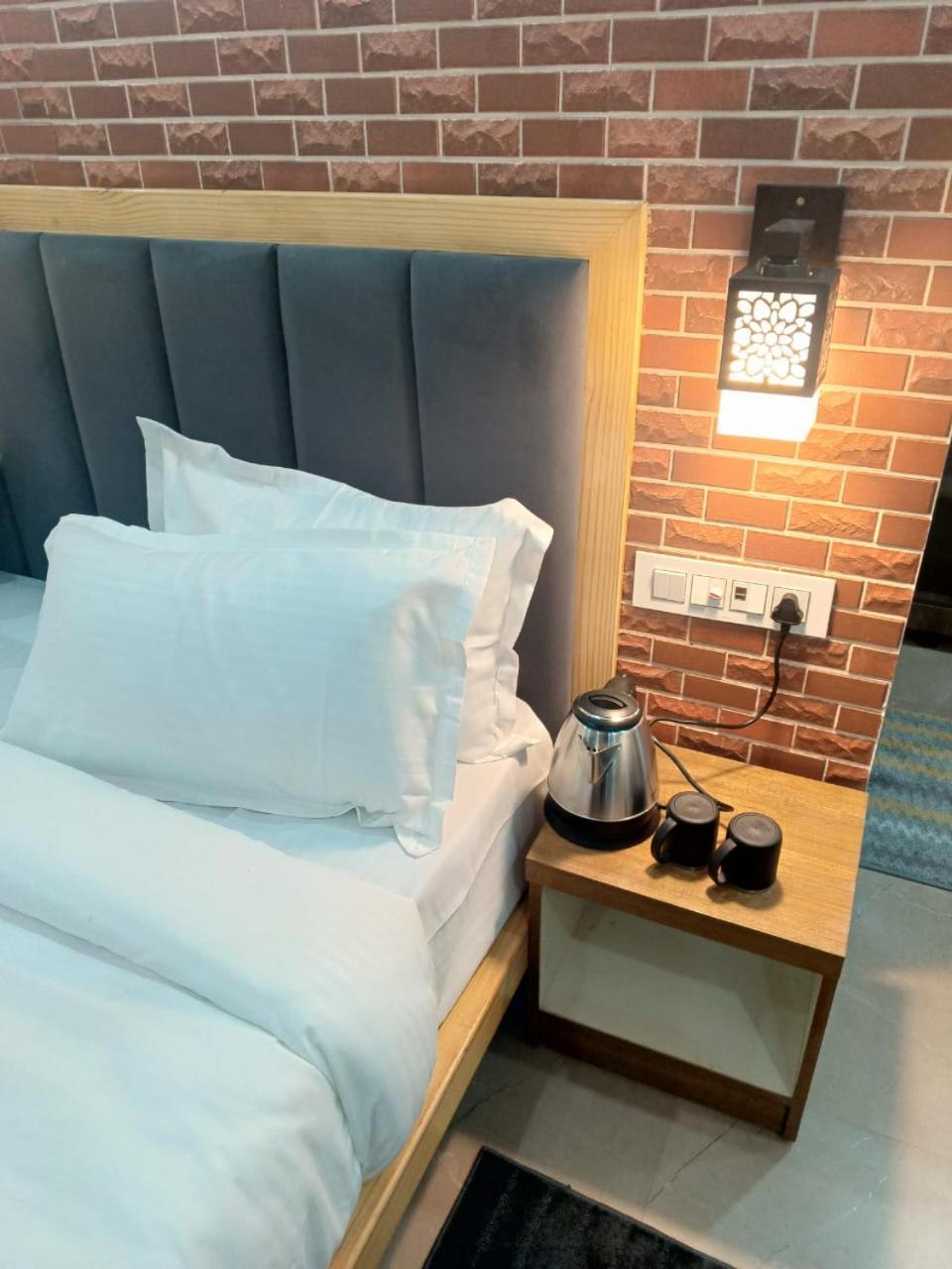 Red Roof Inn ラムナガル エクステリア 写真